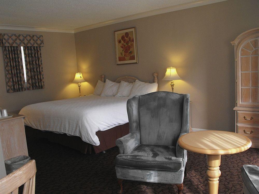 Glenwood Inn & Suites Trail Esterno foto