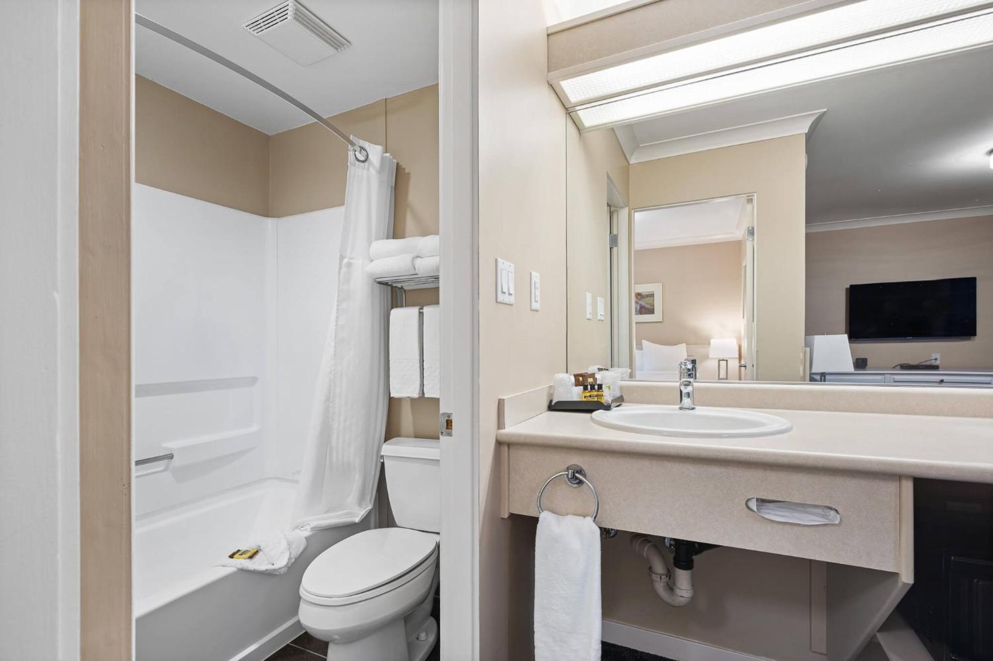 Glenwood Inn & Suites Trail Esterno foto