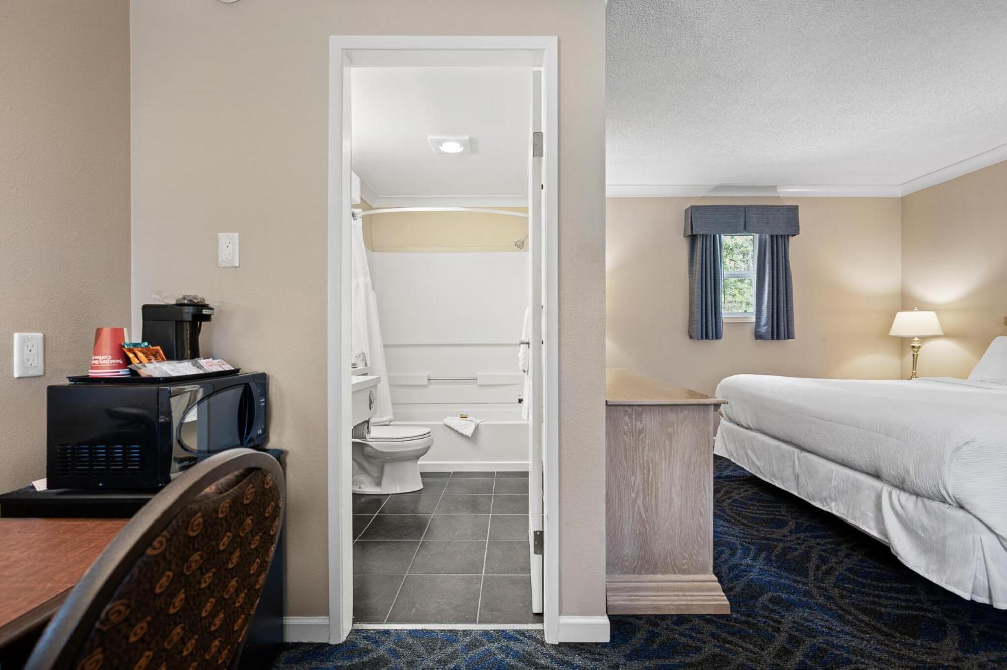 Glenwood Inn & Suites Trail Esterno foto