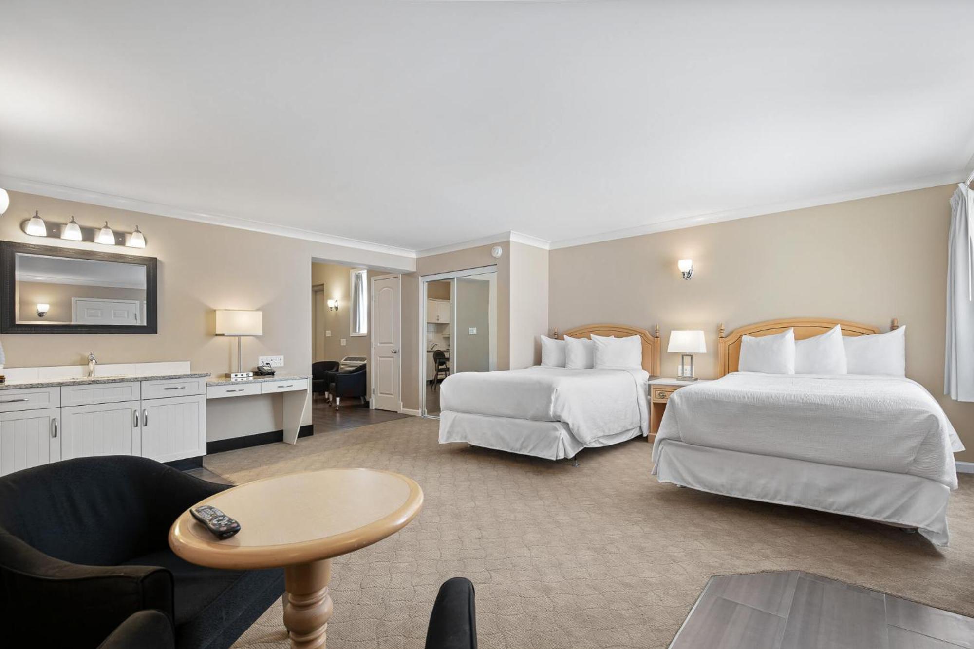 Glenwood Inn & Suites Trail Esterno foto
