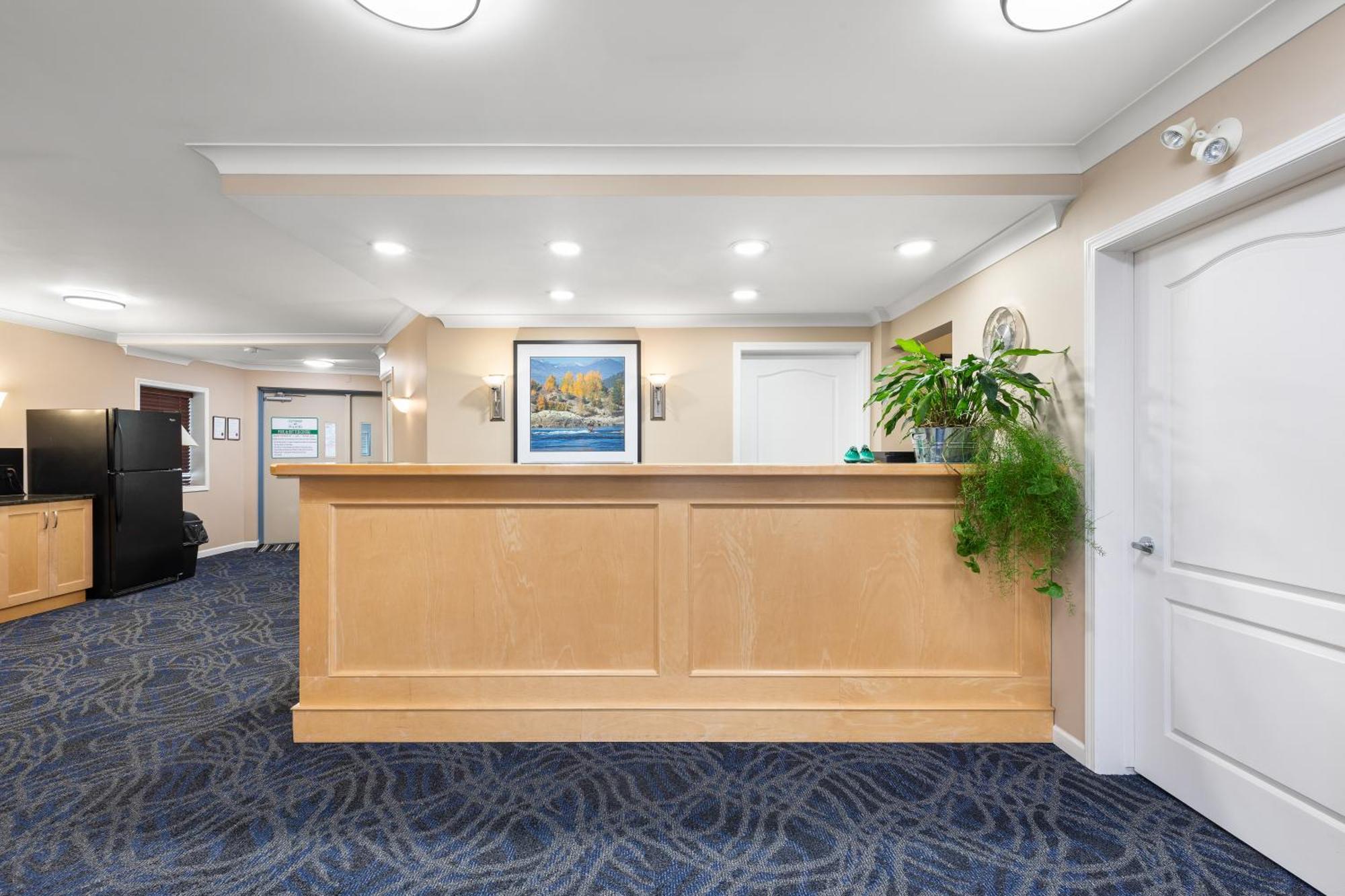 Glenwood Inn & Suites Trail Esterno foto