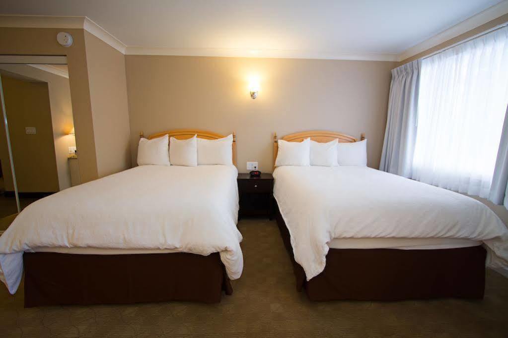 Glenwood Inn & Suites Trail Esterno foto