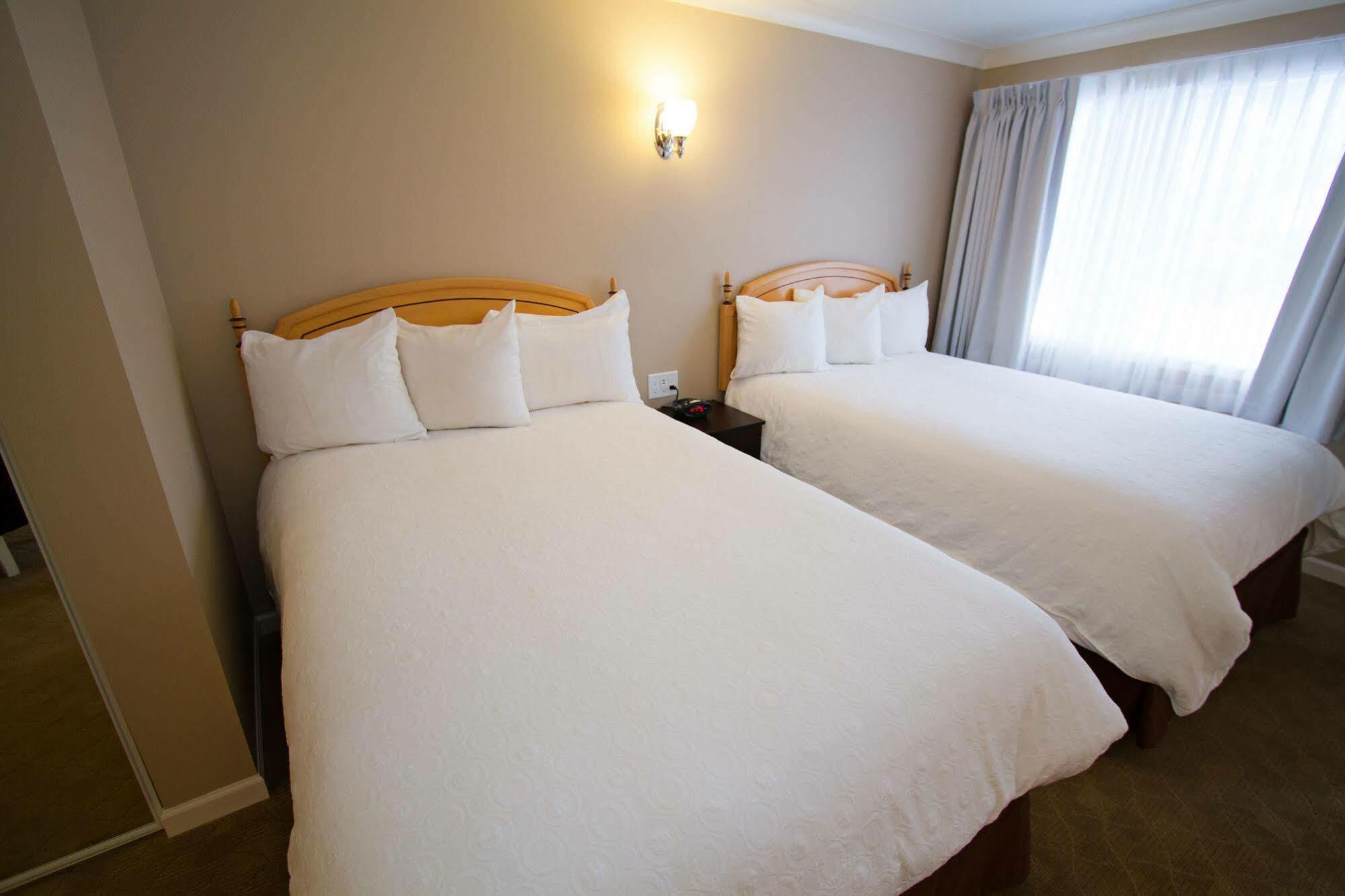 Glenwood Inn & Suites Trail Esterno foto